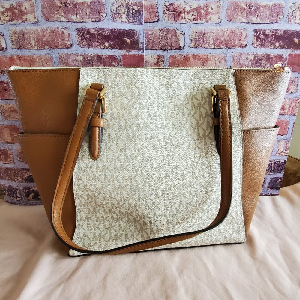 Michael Kors Charlotte Large Logo Monogram Top Zip Tote Bag (Vanilla) - Picture 3 of 6